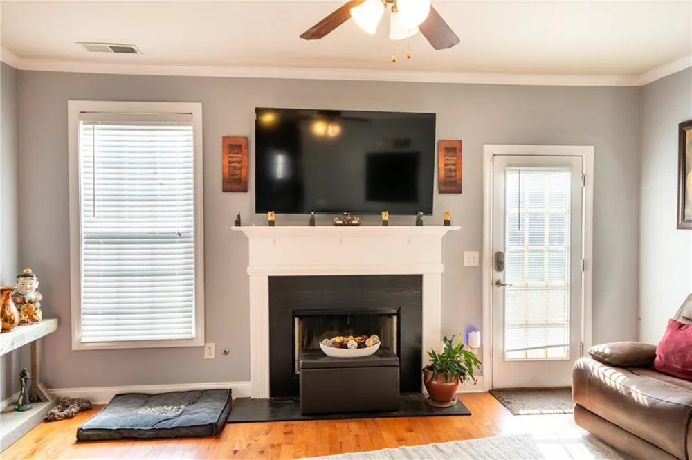 5664 Grande River Road Atlanta, GA 30349