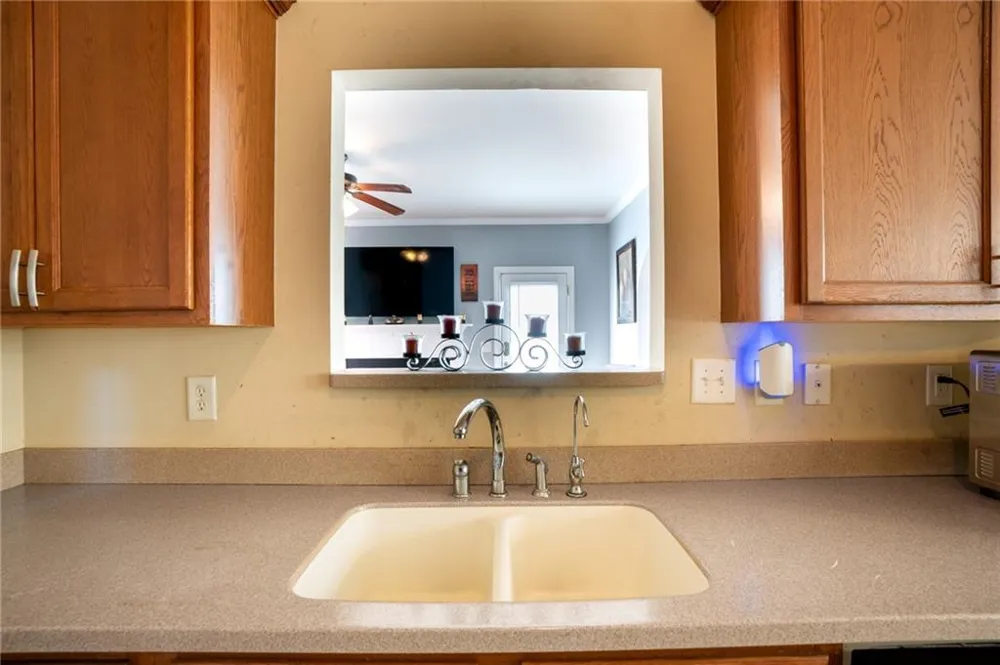 5664 Grande River Road Atlanta, GA 30349