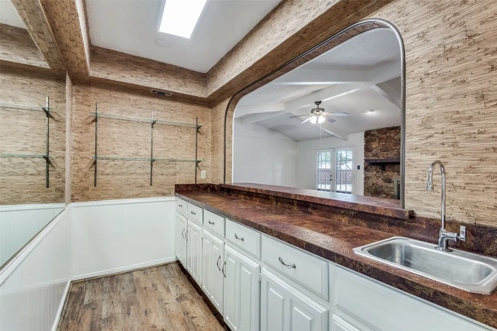 435 Cambridge Drive DeSoto, TX 75115