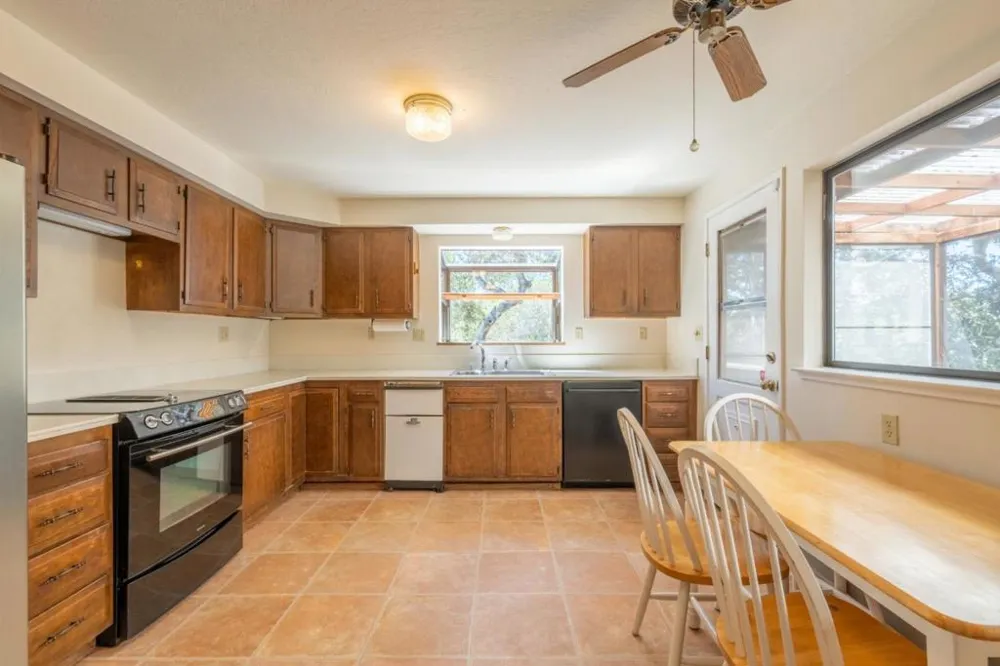 11565 Mccarthy Road Carmel Valley, CA 93924