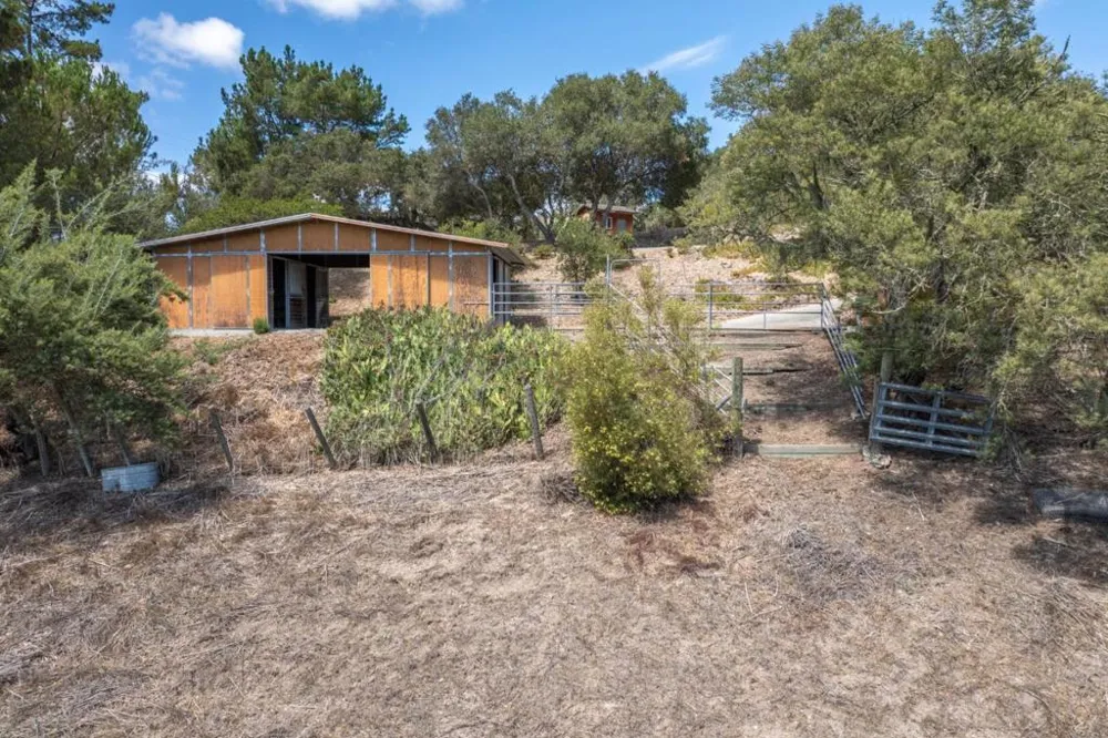 11565 Mccarthy Road Carmel Valley, CA 93924
