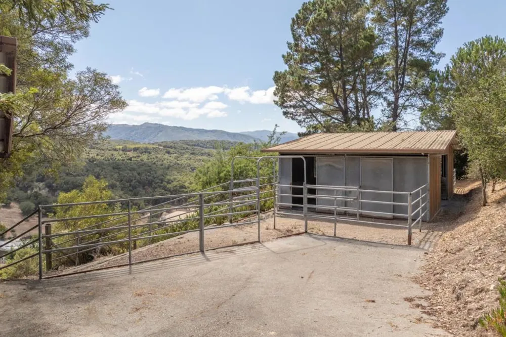 11565 Mccarthy Road Carmel Valley, CA 93924