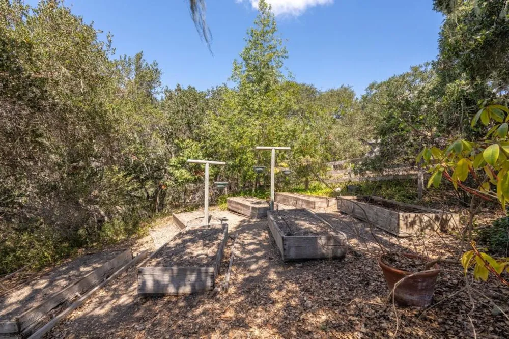 11565 Mccarthy Road Carmel Valley, CA 93924