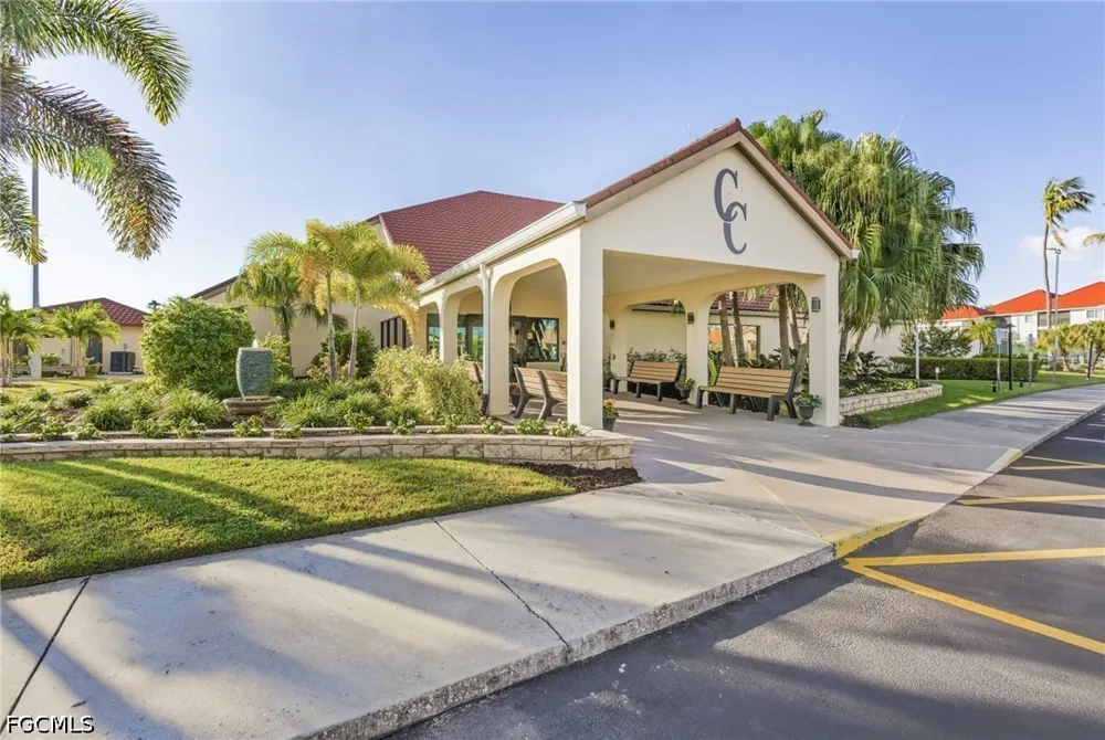 Caravel Circle #308 Fort Myers, FL 33908