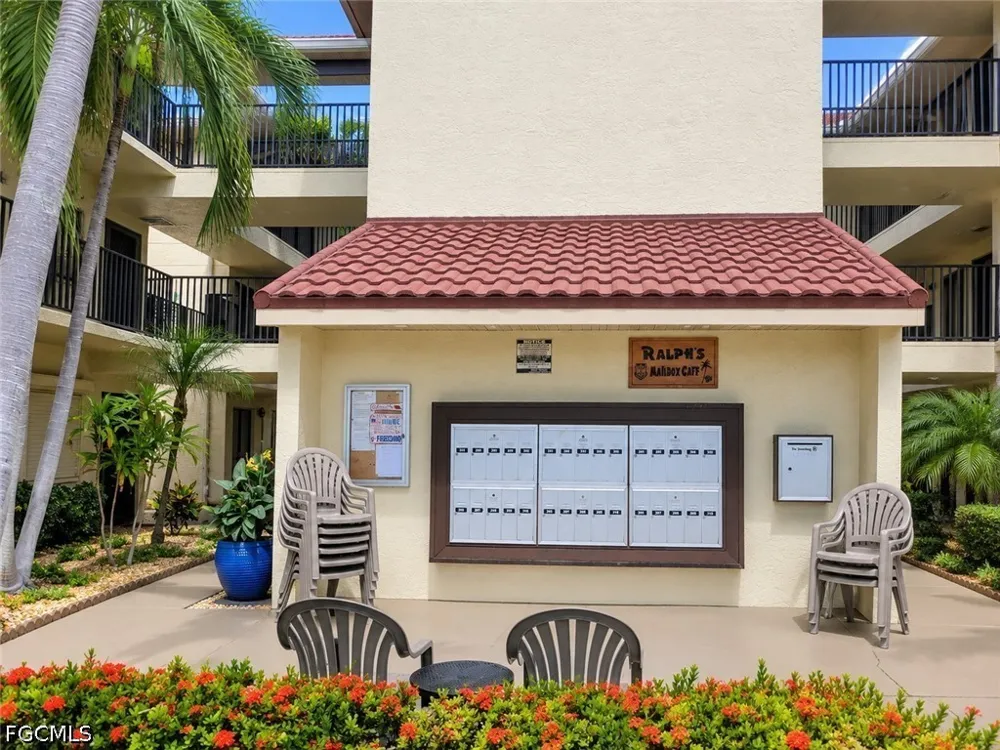 Caravel Circle #308 Fort Myers, FL 33908