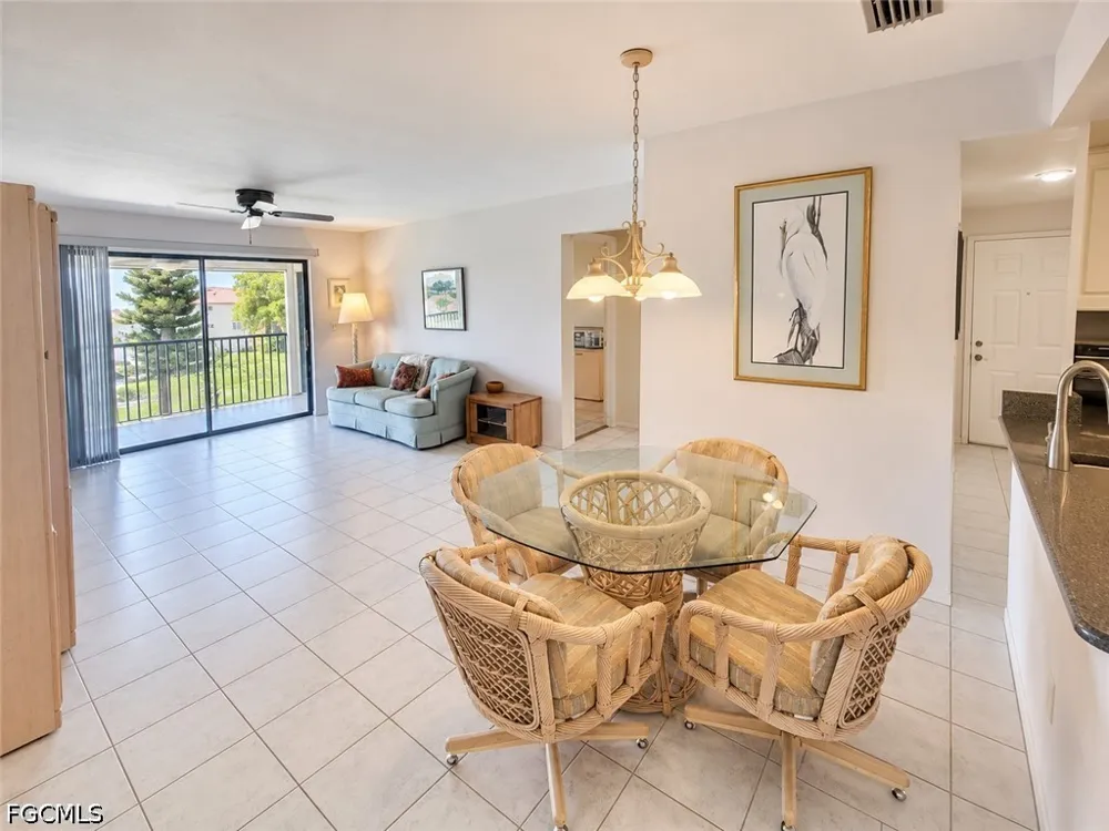 Caravel Circle #308 Fort Myers, FL 33908