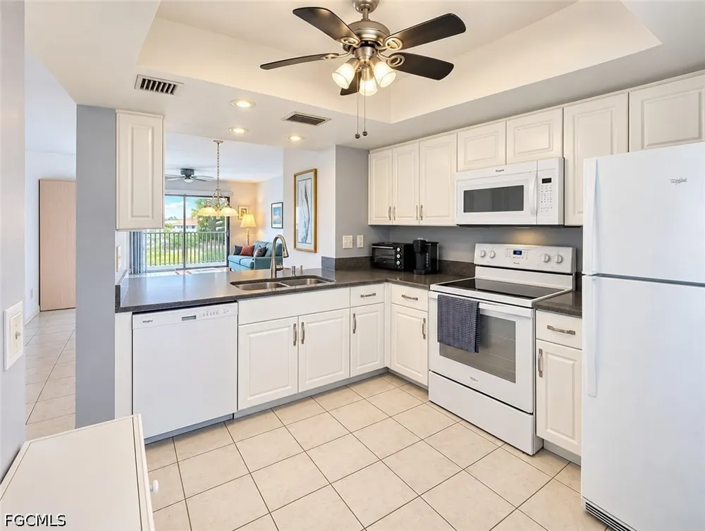 Caravel Circle #308 Fort Myers, FL 33908