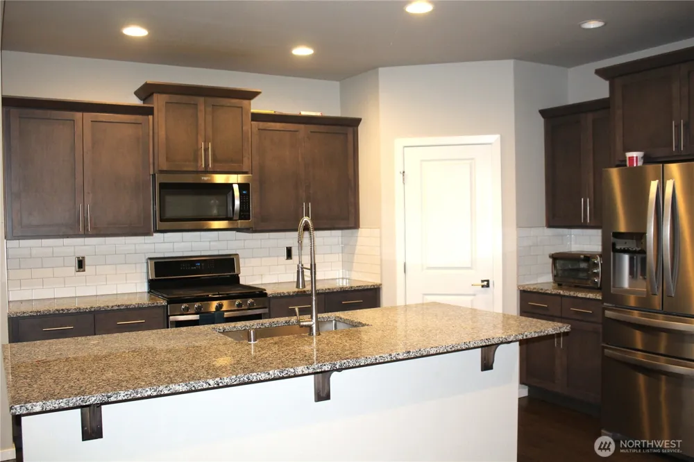 24621 96th Avenue S Kent, WA 98030