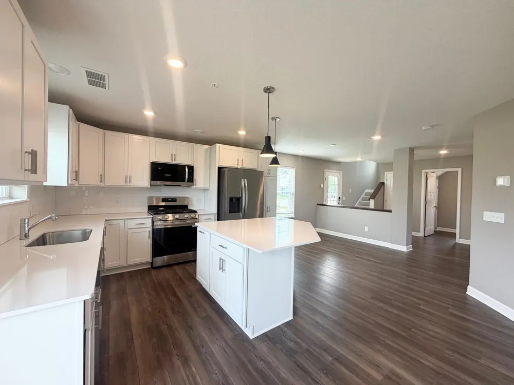 21820 Wisteria Way Farmington, MN 55024