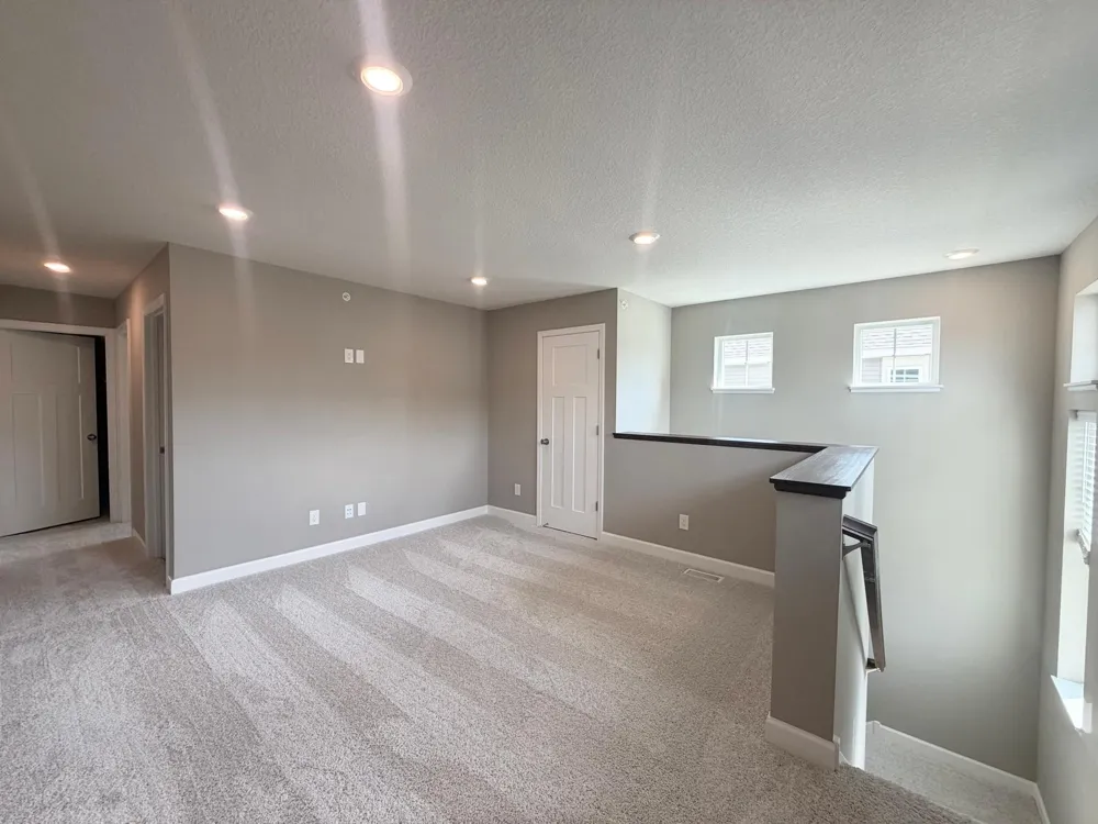 21820 Wisteria Way Farmington, MN 55024
