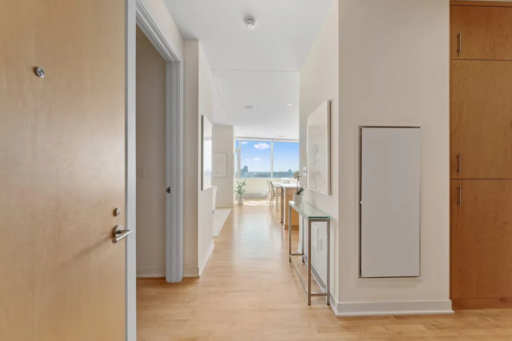 3209 Galleria #1003 Edina, MN 55435