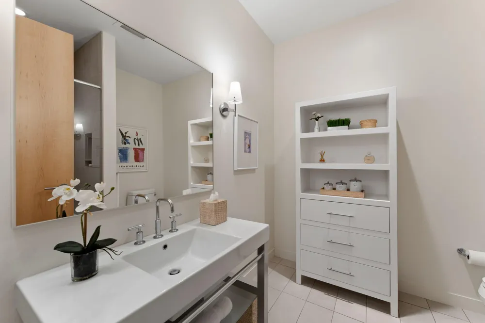 3209 Galleria #1003 Edina, MN 55435