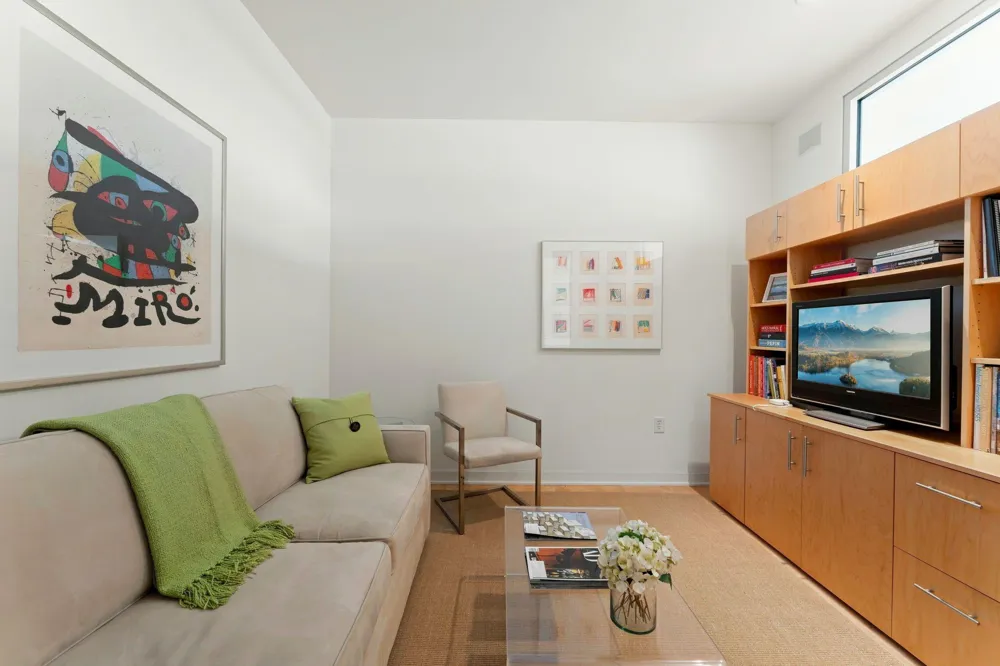 3209 Galleria #1003 Edina, MN 55435