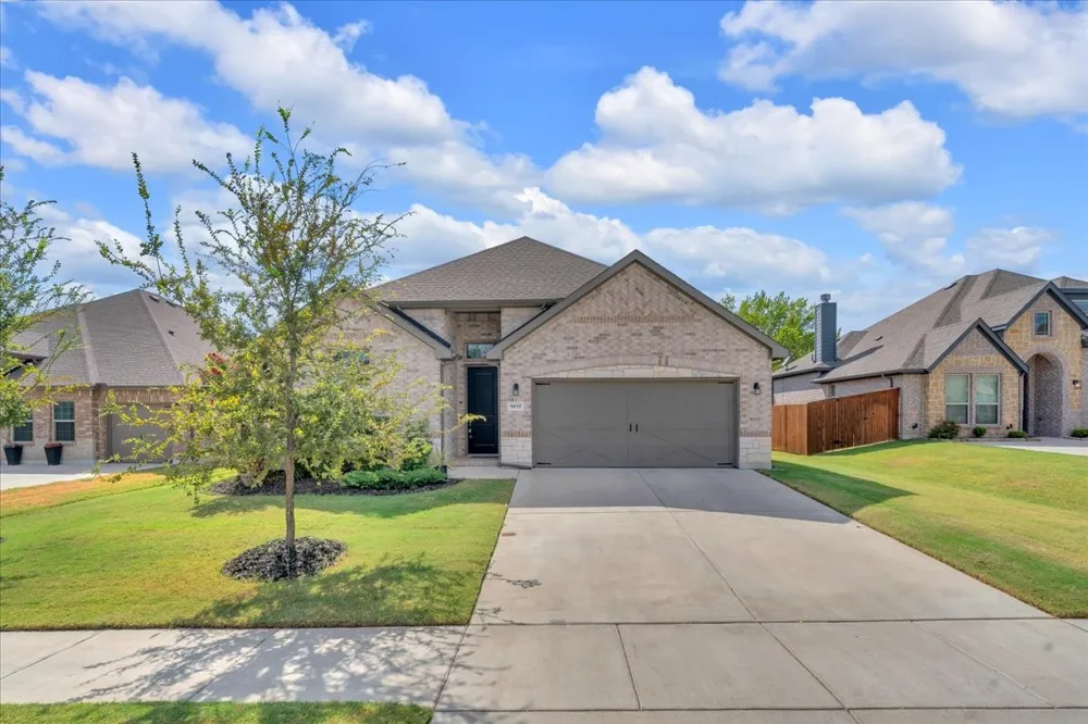 1017 Fairhaven Drive Midlothian, TX 76065