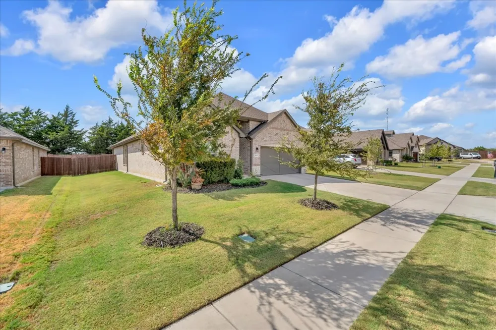 1017 Fairhaven Drive Midlothian, TX 76065