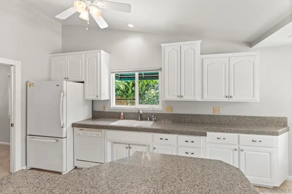 898 Yosemite Chico, CA 95928