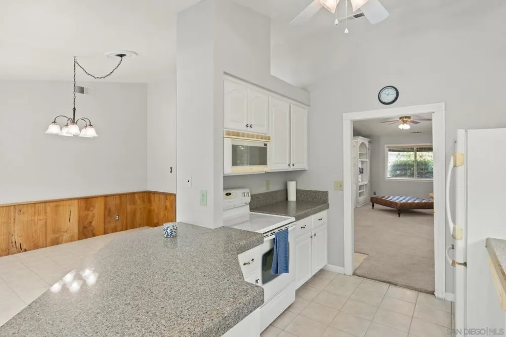 898 Yosemite Chico, CA 95928
