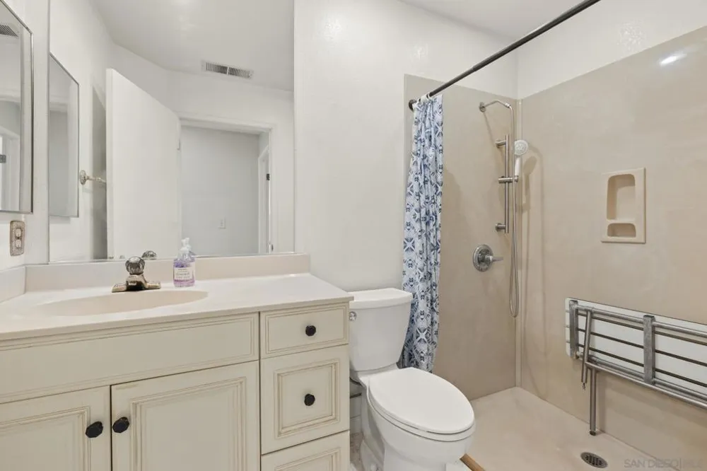 898 Yosemite Chico, CA 95928