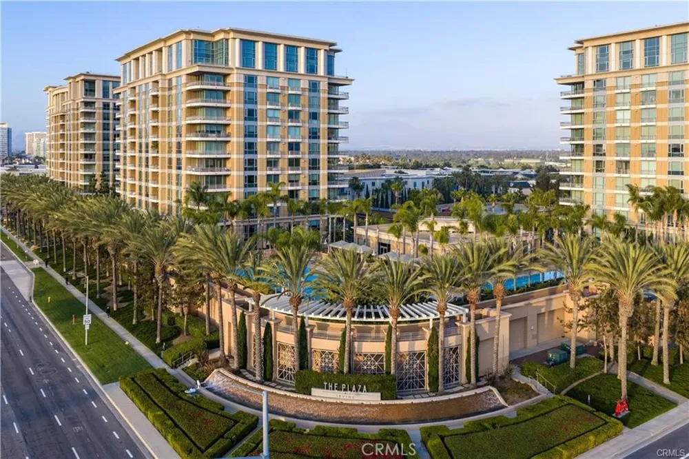 5104 Scholarship Irvine, CA 92612
