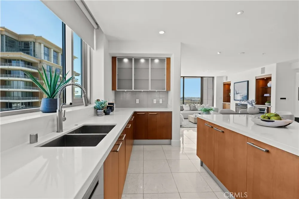 5104 Scholarship Irvine, CA 92612