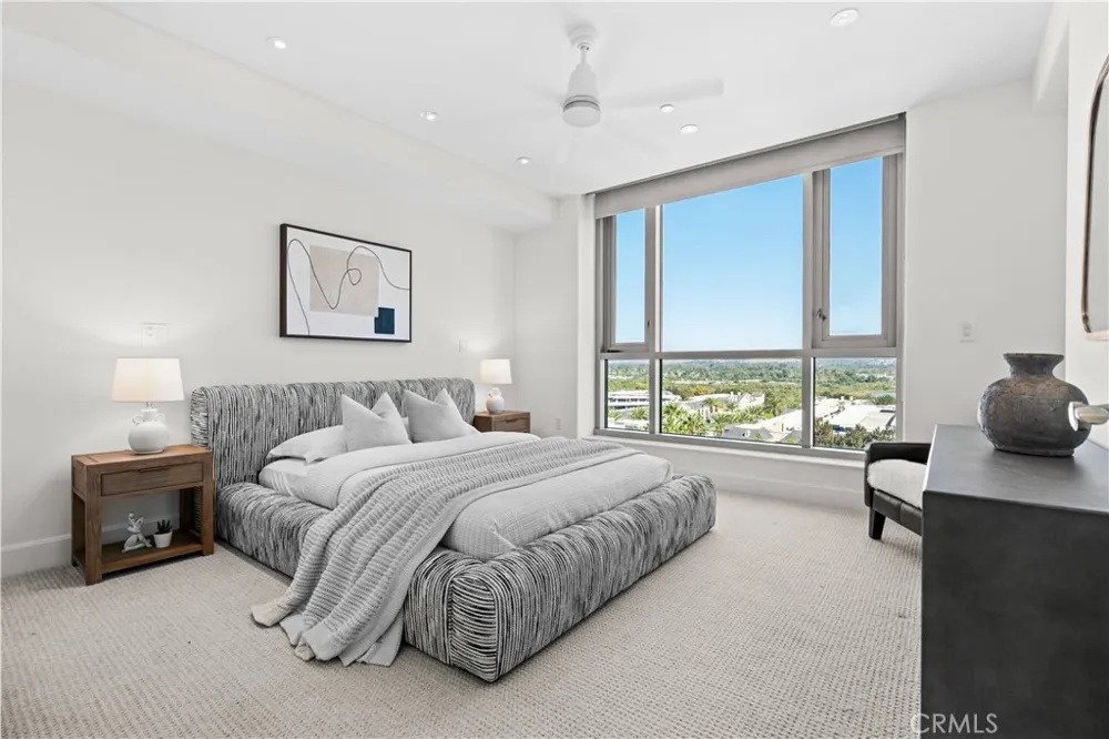 5104 Scholarship Irvine, CA 92612