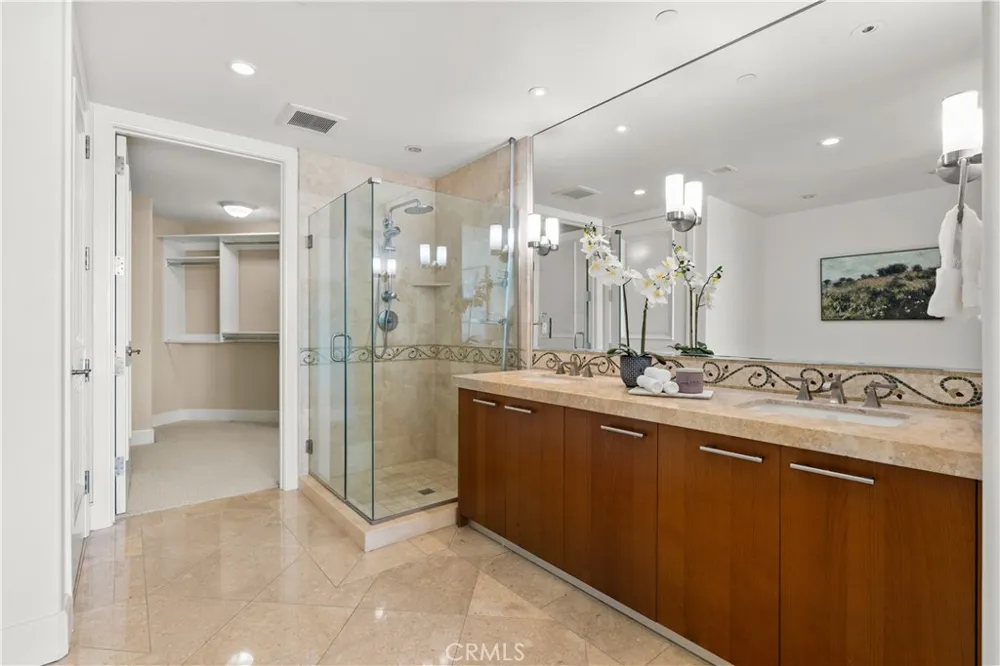 5104 Scholarship Irvine, CA 92612