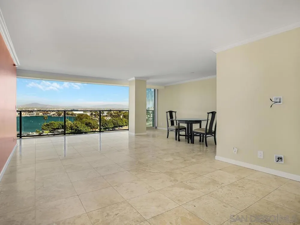 1820 Avenida del Mundo #706 Coronado, CA 92118