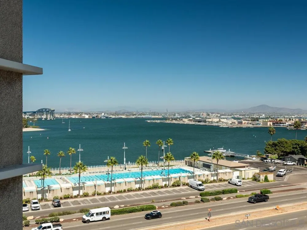 1820 Avenida del Mundo #706 Coronado, CA 92118