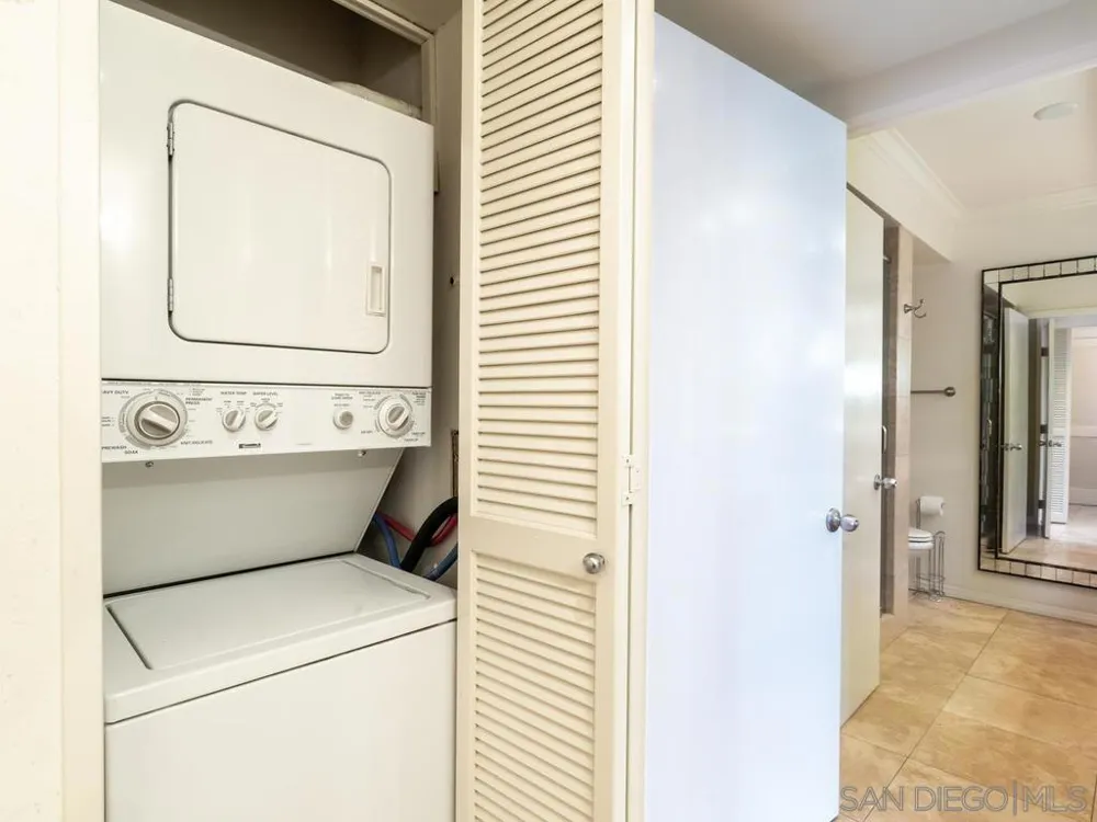 1820 Avenida del Mundo #706 Coronado, CA 92118