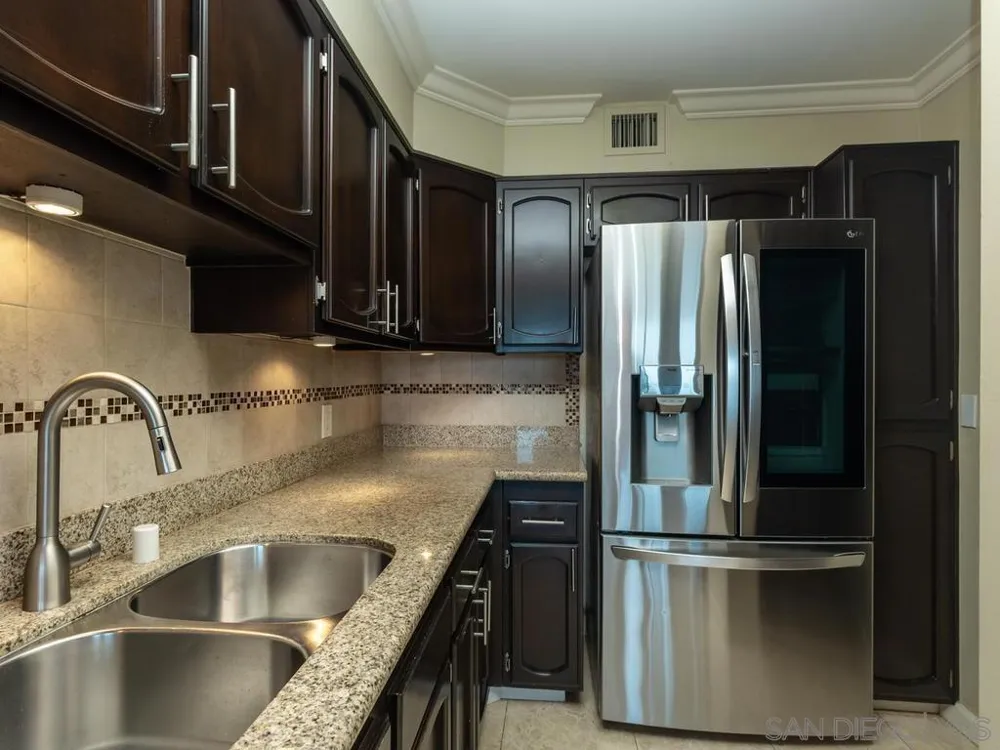 1820 Avenida del Mundo #706 Coronado, CA 92118