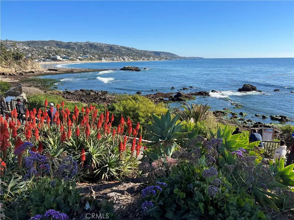 455 Myrtle #B Laguna Beach, CA 92651