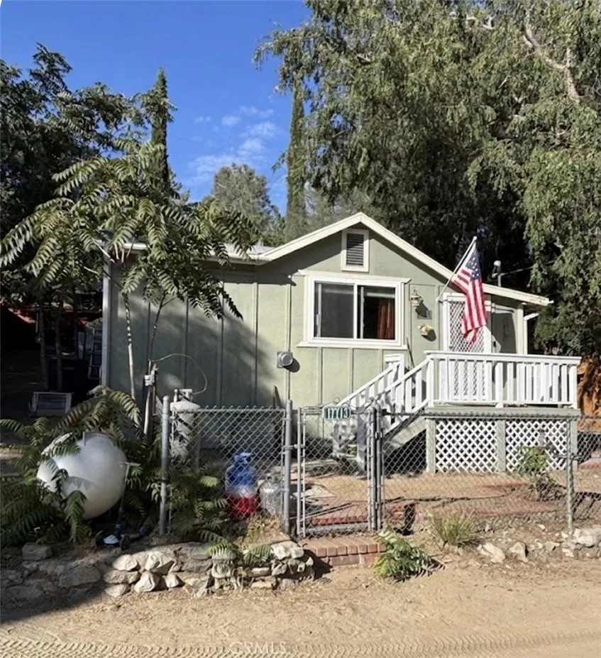 17713 Valley Lake Hughes, CA 93532