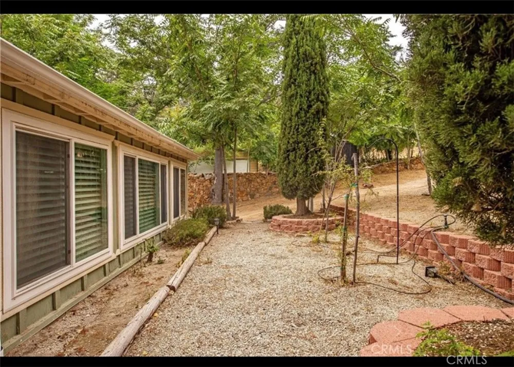 17713 Valley Lake Hughes, CA 93532