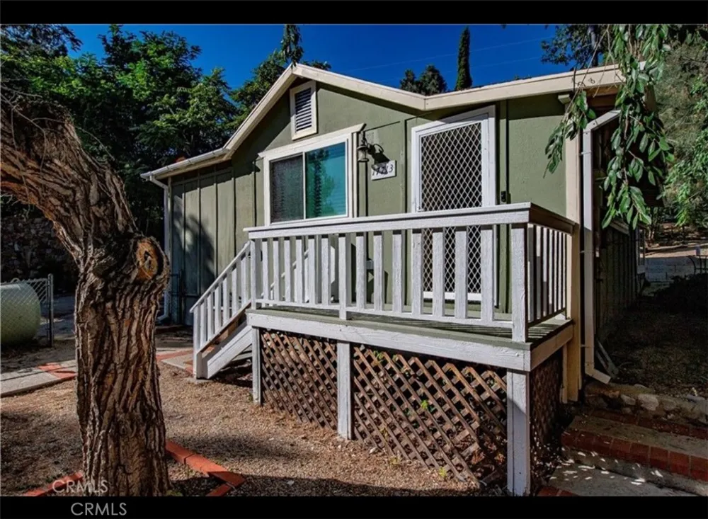 17713 Valley Lake Hughes, CA 93532