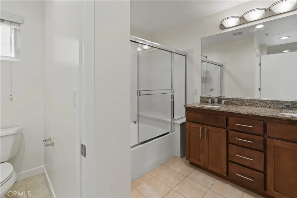 21301 Erwin Street #351 Woodland Hills, CA 91367