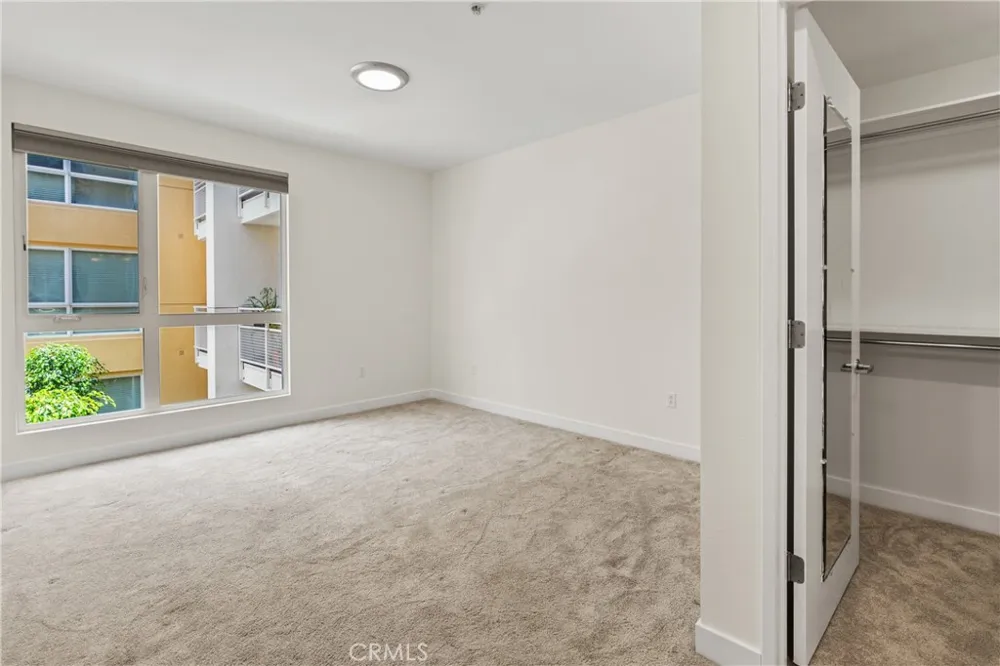 21301 Erwin Street #351 Woodland Hills, CA 91367