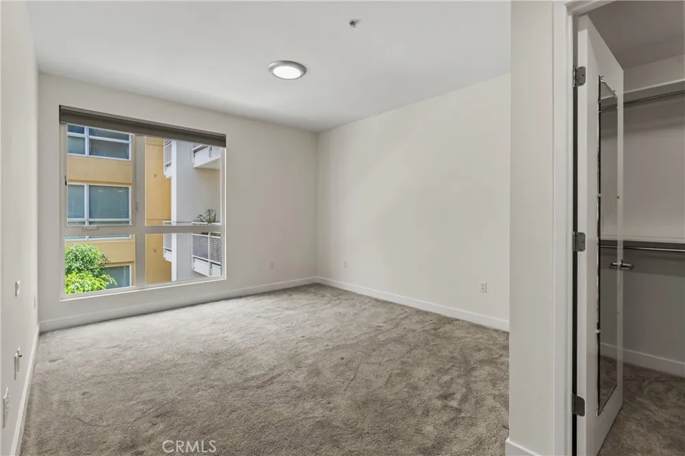 21301 Erwin Street #351 Woodland Hills, CA 91367
