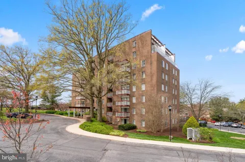 10850 GREEN CIRCLE #705