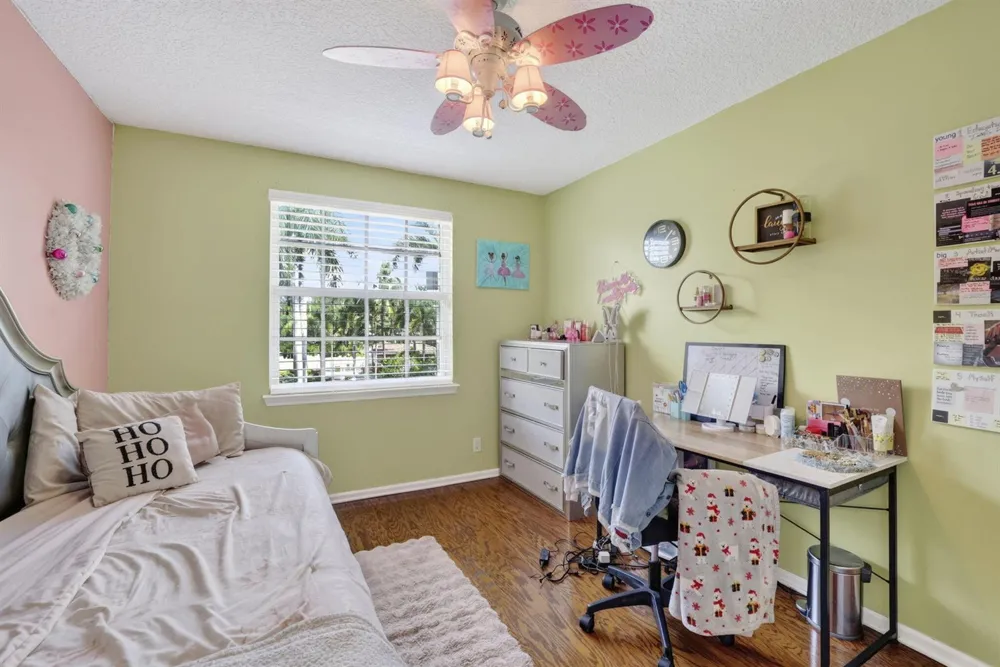10212 NW 7 STREET 