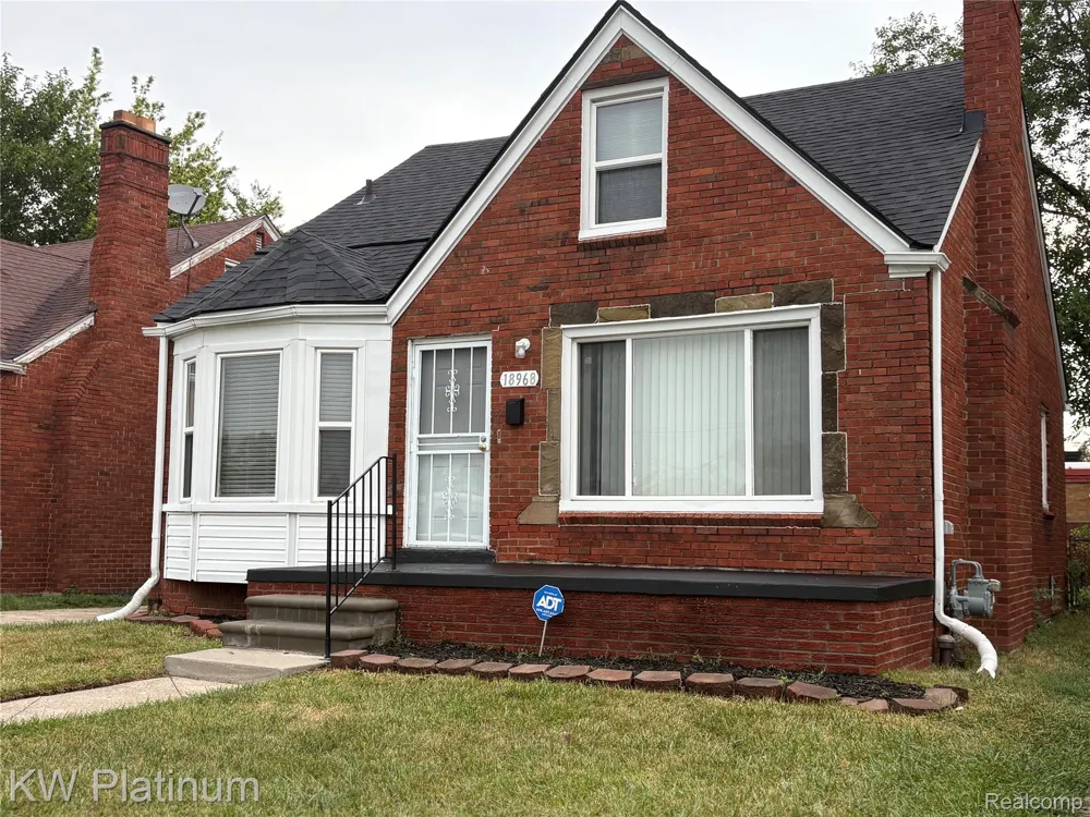 18968 Tracey Street Detroit City, MI 48235