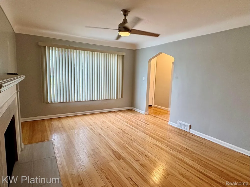 18968 Tracey Street Detroit City, MI 48235