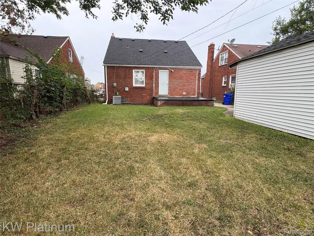 18968 Tracey Street Detroit City, MI 48235