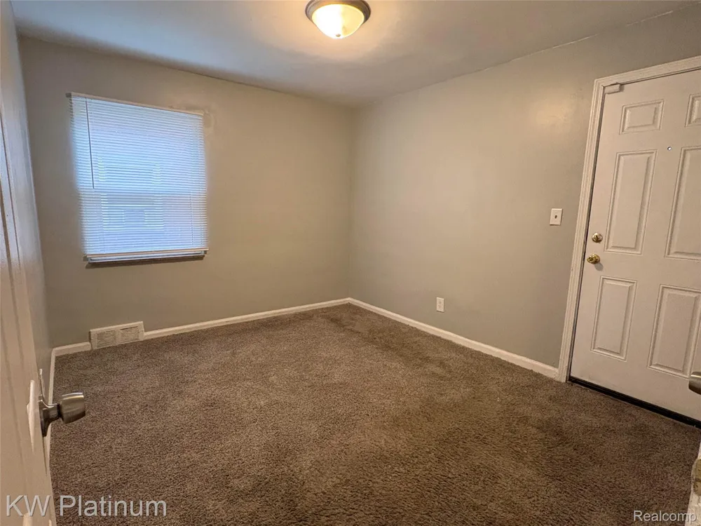 18968 Tracey Street Detroit City, MI 48235
