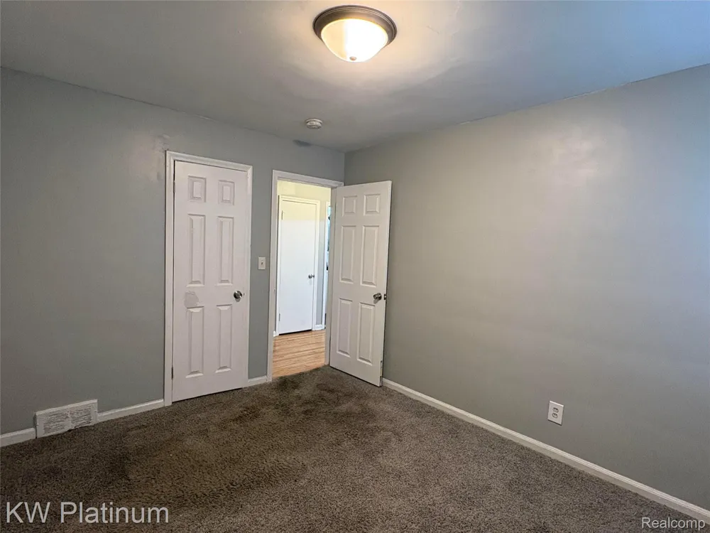 18968 Tracey Street Detroit City, MI 48235