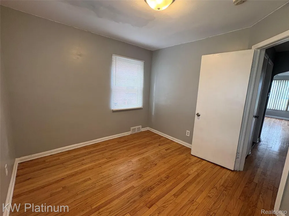 18968 Tracey Street Detroit City, MI 48235
