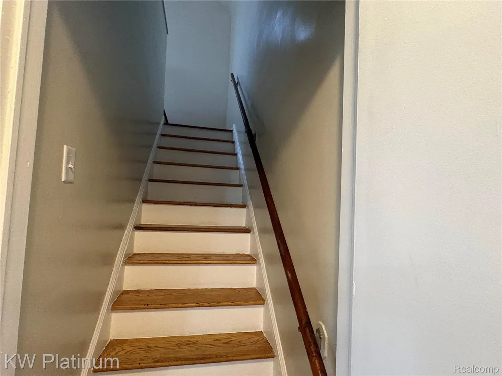 18968 Tracey Street Detroit City, MI 48235