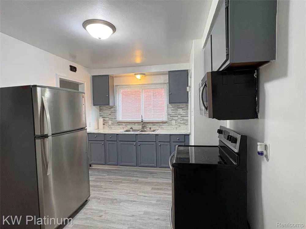18968 Tracey Street Detroit City, MI 48235