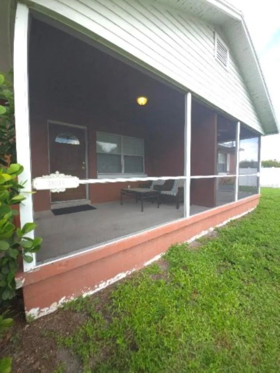 3903 W MORRISON AVENUE Tampa, FL 33629