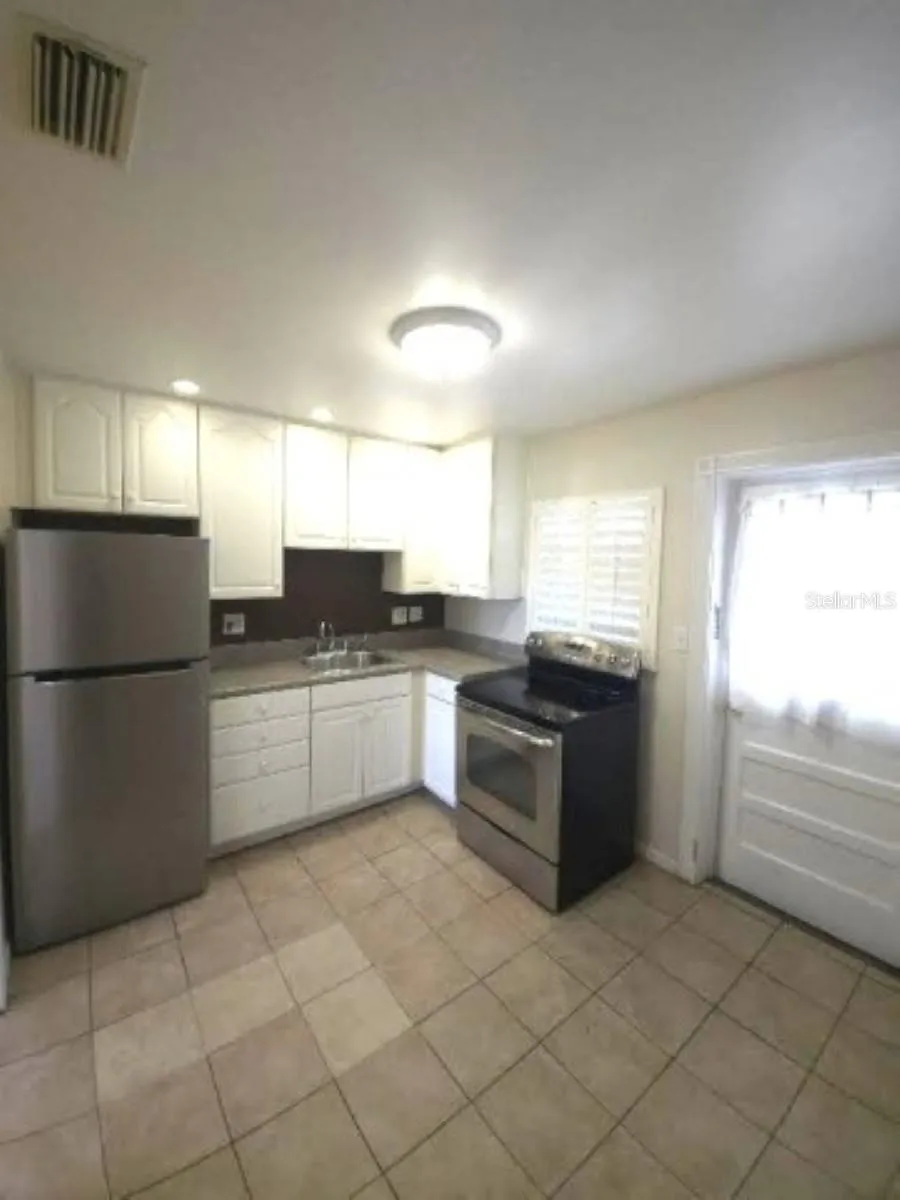3903 W MORRISON AVENUE Tampa, FL 33629