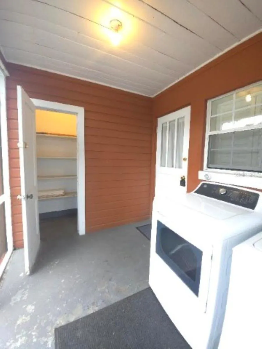 3903 W MORRISON AVENUE Tampa, FL 33629